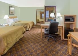 Days Inn by Wyndham Black Bear 2