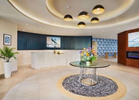 Wyndham Newport Hotel 4