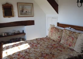 189 April Cottage 5