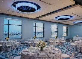 Aloft by Marriott Boston Seaport District 2
