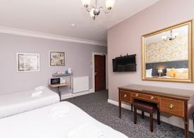 The Linden Leaf Rooms 3
