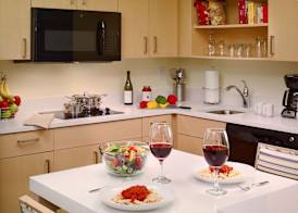 Sonesta ES Suites Somerset 4