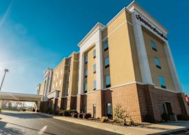 Hampton Inn & Suites Effingham 3