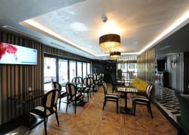 Le Petit Palace Hotel - Special Category 5