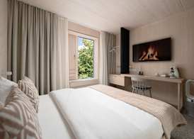 Hotel Bergamo Modern & zentral in Ludwigsburg 24h Check in 3 Min zum Schloss nachhaltiges Hotel in Holzbauweise 2
