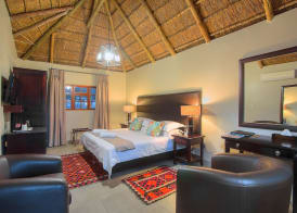Mongena Private Game Lodge 5