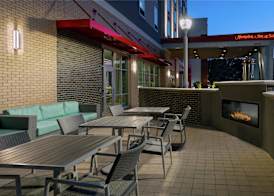 Hampton Inn & Suites Atlanta Buckhead Place 4