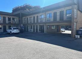 Metro Motel 3