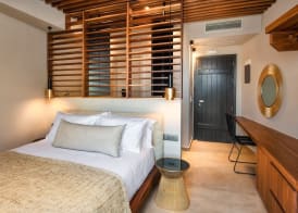 Uma Ray Suites 4