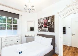 Bright Warwick Chambers Apartment 2