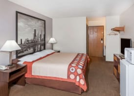 Super 8 by Wyndham Pekin/Peoria Area 5