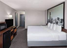 Super 8 by Wyndham Romeoville Bolingbrook 4