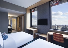 Aloft by Marriott Long Island City-Manhattan View 5
