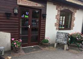 Belhuish Farmhouse 4