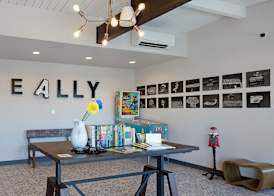 Hotel McCoy Tucson - Art, Coffee, Beer, Wine, Pool 2