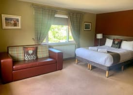 Newburgh Inn 3