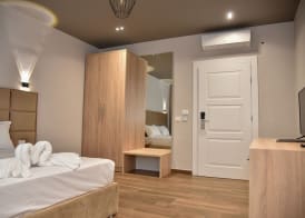 Dolanit Hotels Lubjana 5