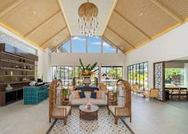 Howard Johnson by Wyndham Phuket Naiyang 3