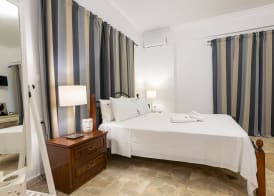 Denise Studios and Apartments 4