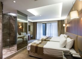 GK Regency Suites 4