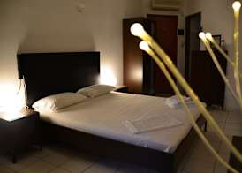 Saron Hotel 4