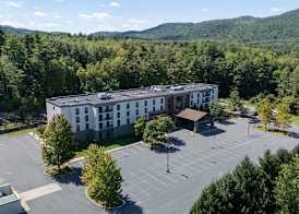 Hampton Inn & Suites Lake George 5