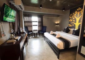 Thapae Loft 5