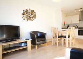 Crompton Court Apartments 5