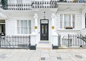 The J Hyde Park Hotel 3