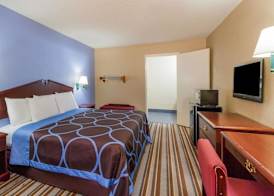 Super 8 by Wyndham Mt. Pleasant TX 4