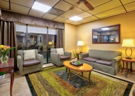 Days Inn by Wyndham Batesville 4