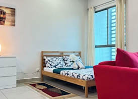 The Bureau - Smart Suites Cyber 2