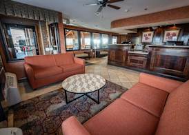 Christopher Inn and Suites 2