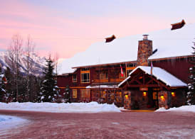 Timberline Lodges by Fernie Lodging Co 2