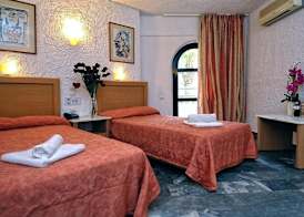 Karteros Hotel 4
