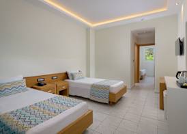 Oceanis Park Hotel 5