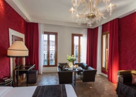 Locanda Leon Bianco on the Grand Canal 5