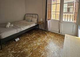 YOUTH HOSTEL - Central and Basic Drassanes 2