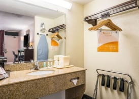 Quality Inn Bradenton - Sarasota North 5