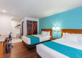 Howard Johnson by Wyndham National City/San Diego South 4