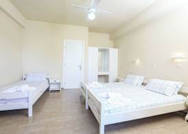 The Mayflower Studios & Apartments 5