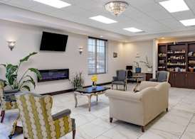 Days Inn and Suites by Wyndham Oxford 2