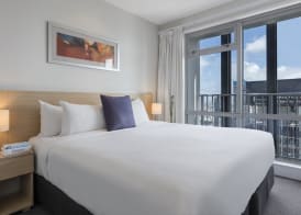 Auckland Harbour Suites 3