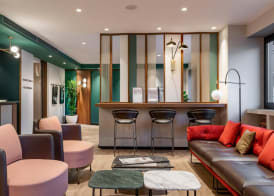 Hotel Canada 3