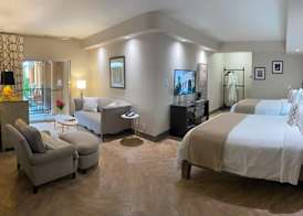 Hollywood Hotel 5