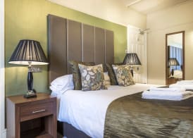 The Royal Oak Hotel, Welshpool - The Coaching Inn Group 5