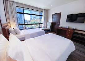Pinnacle Lumpini Park Hotel 5