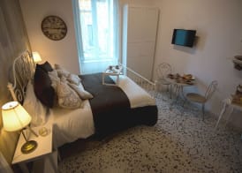 Elegant B&B - Il Vicolo storico 2
