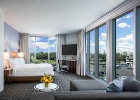 Cambria Hotel LAX 4