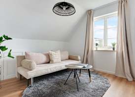 Charm 2 - Great 2-Bdr Apt with Shared Garden and Balcony 2